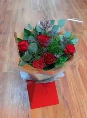Valentine's Day 6 Red Rose Bouquet