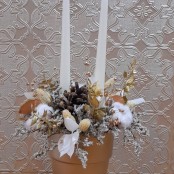 Christmas Dried Gold Candle Pot
